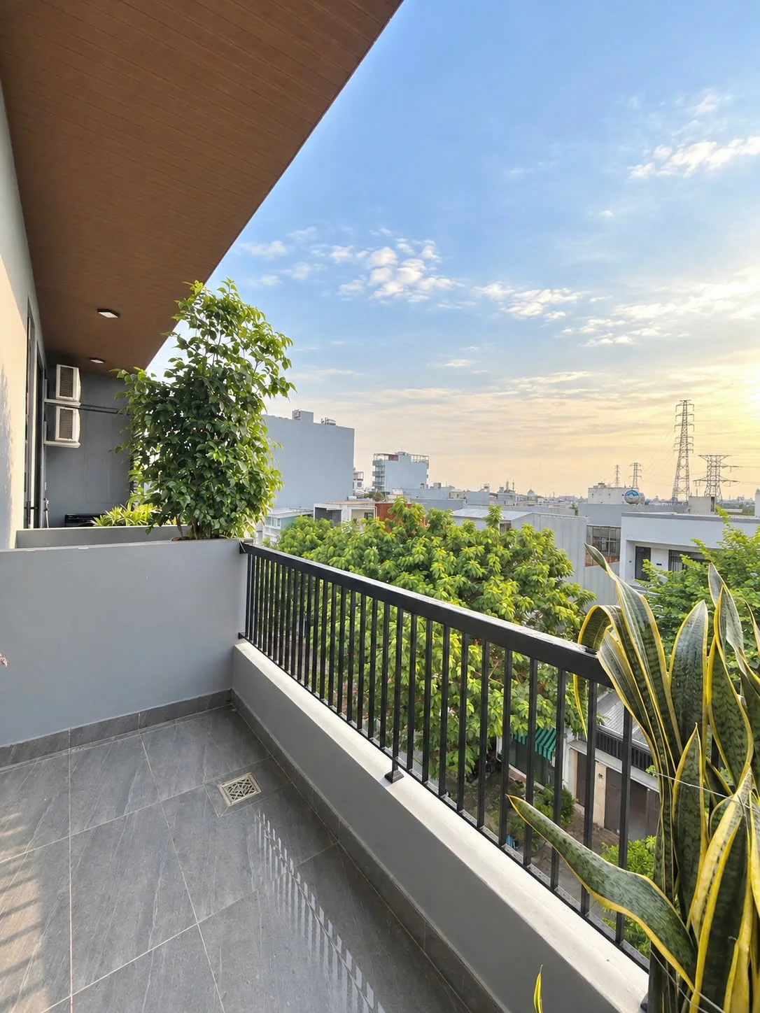 New modern 1br apm in khue my, near my an, big balcony, near the river — 1/6